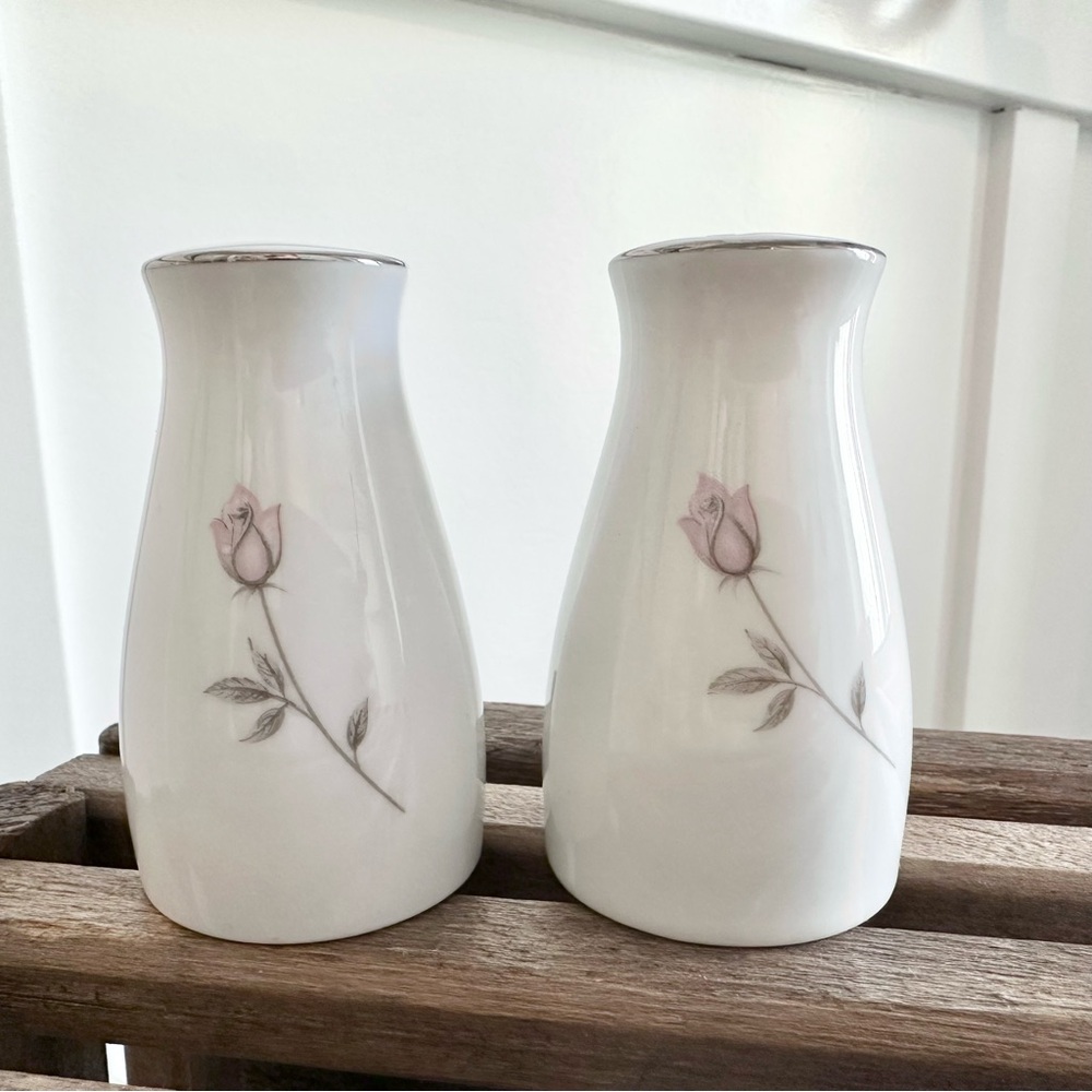 Vintage Noritake Pasadena (pattern #6311) Salt & Pepper Shakers set 2 Porcelain